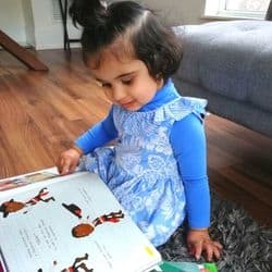 teach toddler to love reading