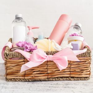 35 Uplifting New Mom Gift Basket Ideas